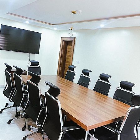 Plush Hotel,Abuja Bagian luar foto