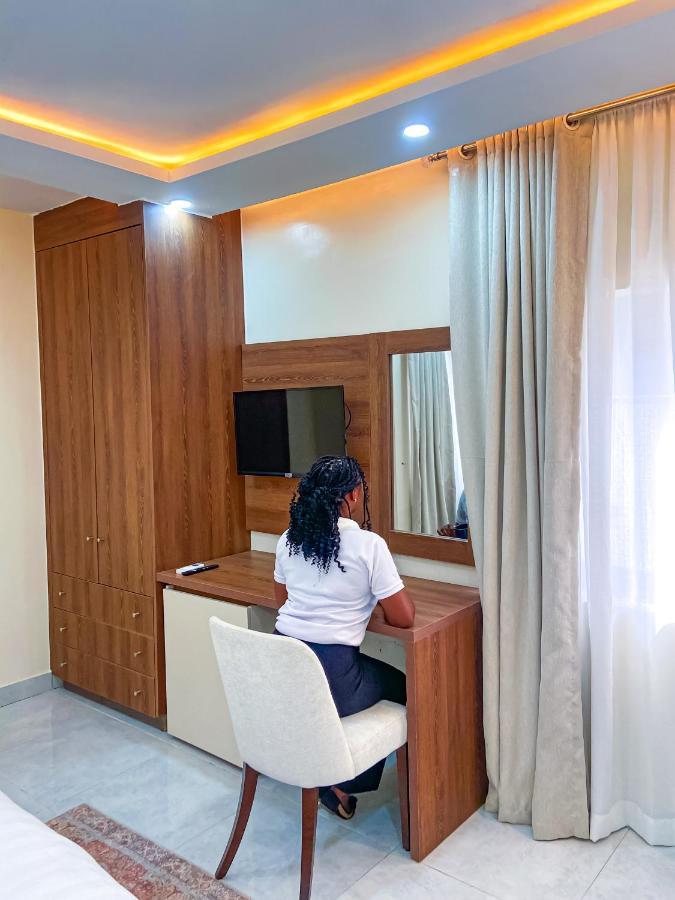 Plush Hotel,Abuja Bagian luar foto