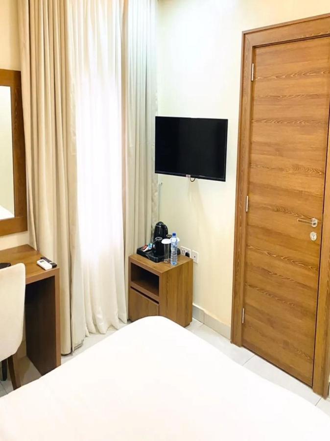 Plush Hotel,Abuja Bagian luar foto